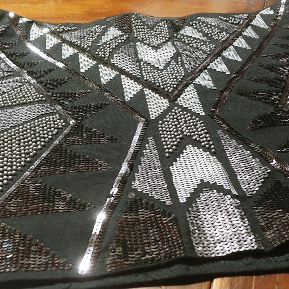 Express mini skirt, Aztec print skirt, sequence embroidered skirt - Picture 5 of 5